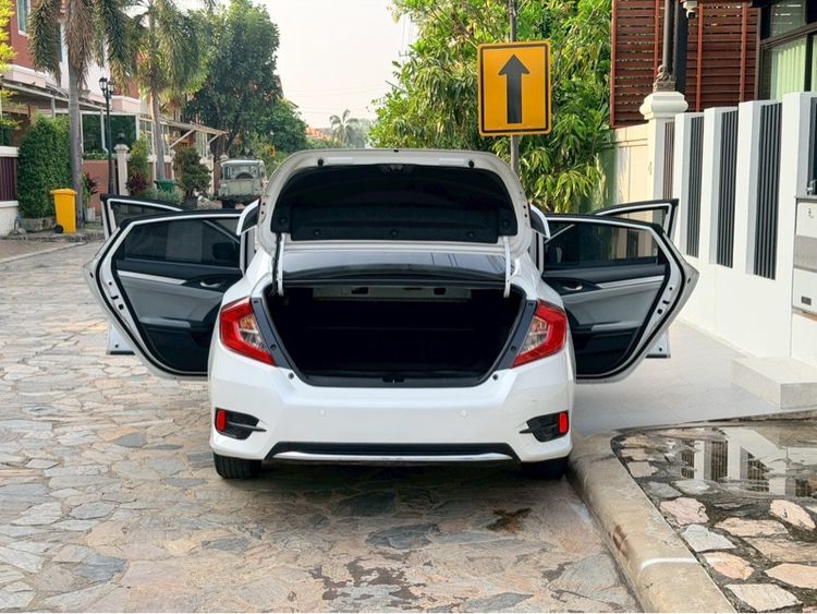 Honda Civic 2019 1.8 E i-VTEC Sedan เบนซิน ไม่ติดแก๊ส เกียร์อัตโนมัติ ขาว รูปที่ 2
