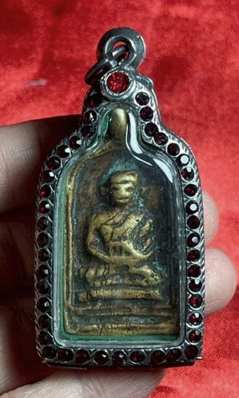 พระเก่าเลี่ยมกรอบเก่า