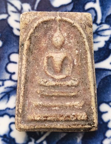 พระสมเด็จพิมพ์ใหญ่พิมพ์คมสวยค่ะ(1)