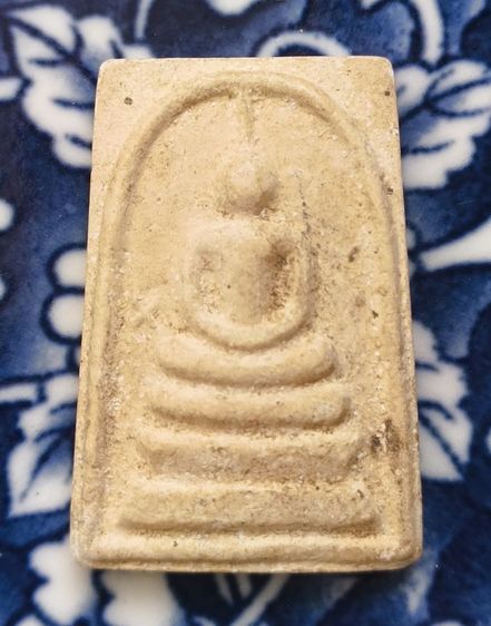 พระสมเด็จพิมพ์สวยเนื้อเก่าแห้งค่ะ(9) รูปที่ 7