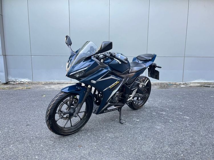 Honda รุ่น CBR150R 150cc ปี 2019 สตาร์ทมือ 