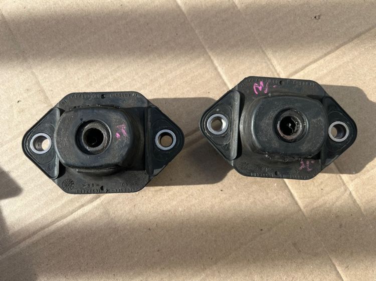 E90 อะไหล่ ยางเบ้าโช๊คหน้า, หลัง และ หลอด XENON D1S รูปที่ 4