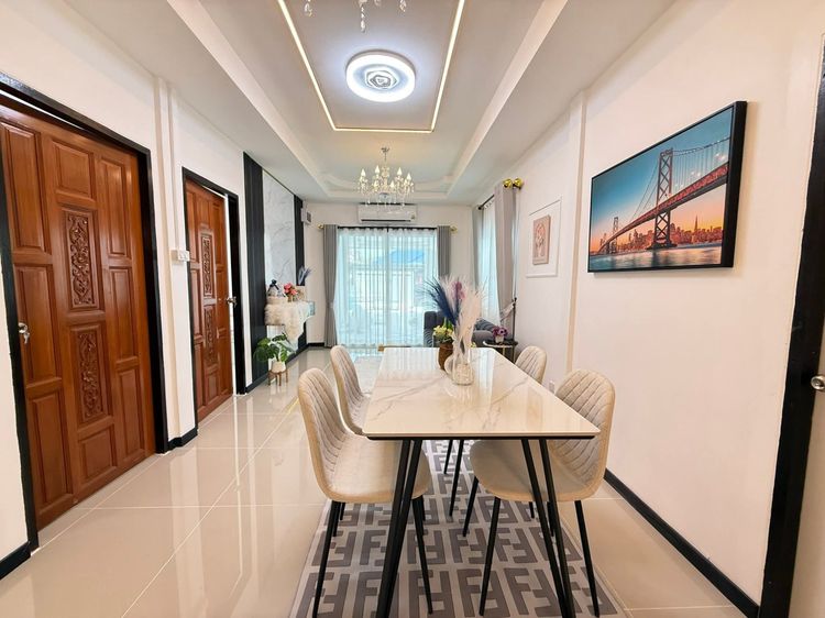 ตกแต่งครบ บ้านเดี่ยวพัทยารีโนเวทใหม่พร้อมเฟอร์นิเจอร์ใหม่ 3 นอน 2 น้ำทำเลดีสิ่งแวดล้อมดีพร้อมอยู่ รูปที่ 4