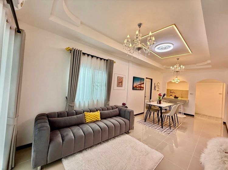 ตกแต่งครบ บ้านเดี่ยวพัทยารีโนเวทใหม่พร้อมเฟอร์นิเจอร์ใหม่ 3 นอน 2 น้ำทำเลดีสิ่งแวดล้อมดีพร้อมอยู่ รูปที่ 3