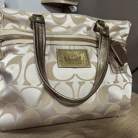 Coach POPPY Glam Gold Signature Tote ปี 2013 ของแท้ ( สภาพดีมาก ใช้งานน้อย)  รูปที่ 12
