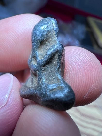 พระปิดตาเนื้อตะกั่วเก่าไม่ทราบที่ รูปที่ 4