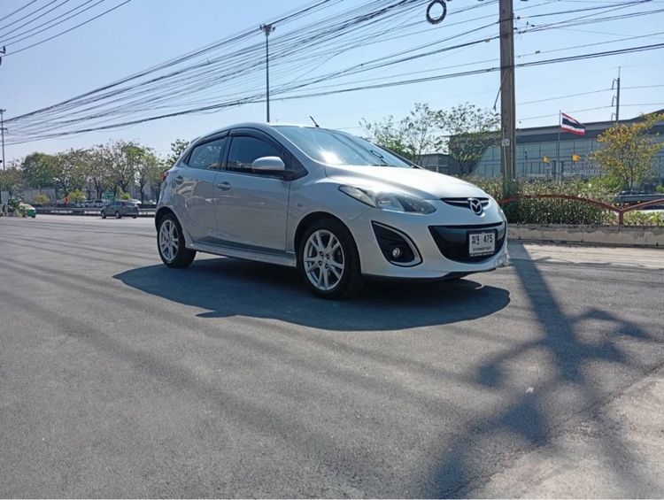 รถ Mazda Mazda 2 1.5 Spirit Sports สี บรอนซ์เงิน