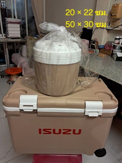 กระติกใส่น้ำแข็ง หรือใส่อาหาร เก็บความร้อนเย็นได้ ขนาด 50×30 และ 20×22 ซม. รวม2 ใบ 590.- โคมไฟชาร์ไฟบ้าน USB 290.-