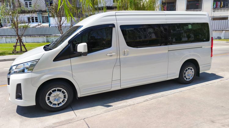 Toyota Commuter 2024 2.8 Van ดีเซล ไม่ติดแก๊ส เกียร์อัตโนมัติ ขาว รูปที่ 4