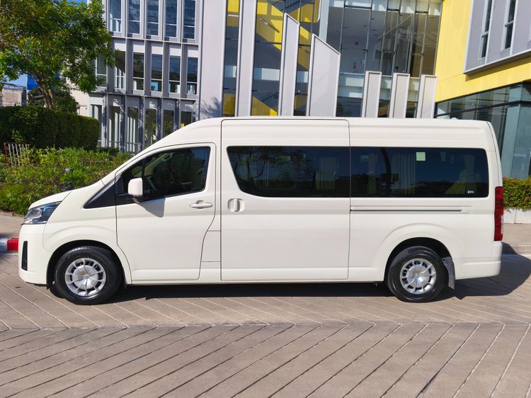 Toyota Commuter 2024 2.8 Van ดีเซล ไม่ติดแก๊ส เกียร์อัตโนมัติ ขาว รูปที่ 3