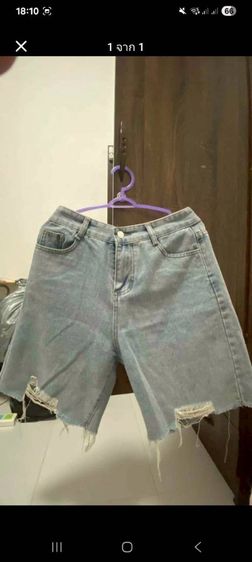 ขายถูกเสื้อขาวแถมกางเกงยีนส์ ลดแล้วจาก 590 รูปที่ 2