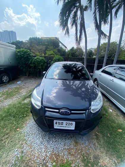 รถ Ford Focus 1.6 Ambiente สี เทา