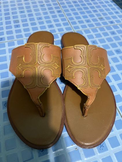 รองเท้าส้นแบน น้ำตาล หนังแท้ UK 7.5 | EU 41 1/3 | US 9 อื่นๆ used tory burch 24.5-25cm ใส่ได้ สวยใส่ได้อีกนาน
