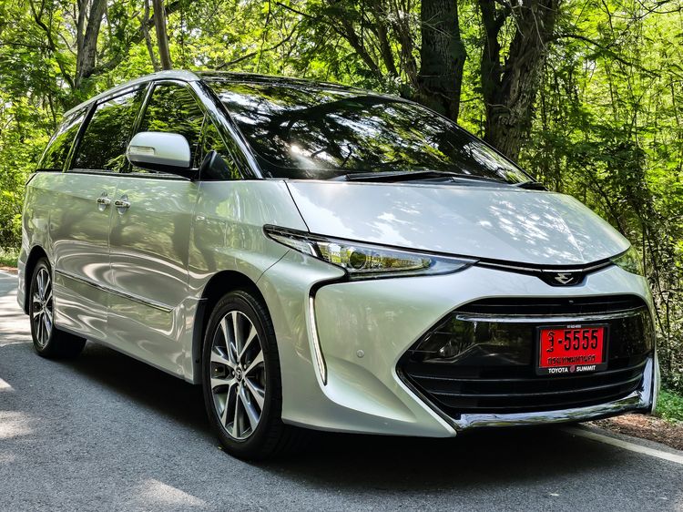 รถ Toyota Estima 2.4 Aeras สี บรอนซ์เงิน