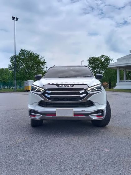 Isuzu MU-X 2022 3.0 Ultimate AT 2WD Utility-car ดีเซล ไม่ติดแก๊ส เกียร์อัตโนมัติ ขาว รูปที่ 2