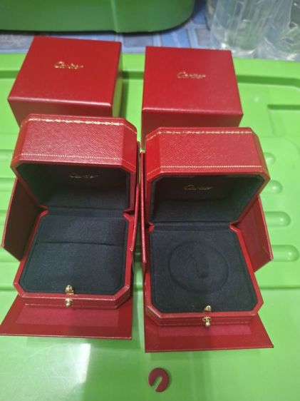 กล่องแหวน ,ต่างหู cartier
