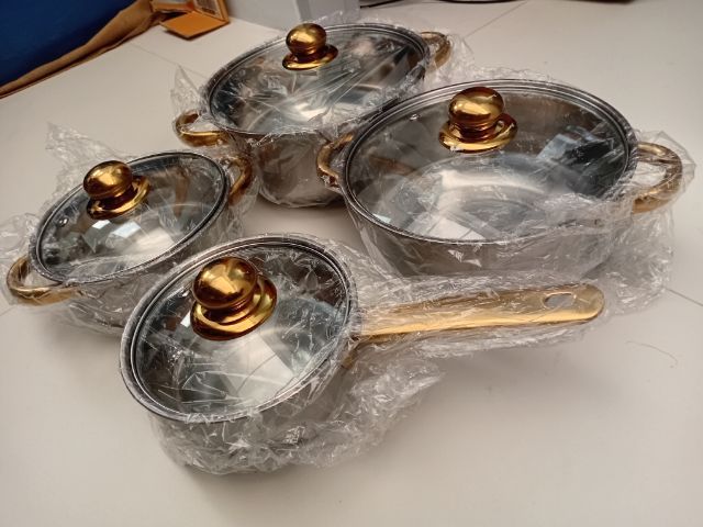 หม้อและกระทะ ชุดหม้อสแตนเลส