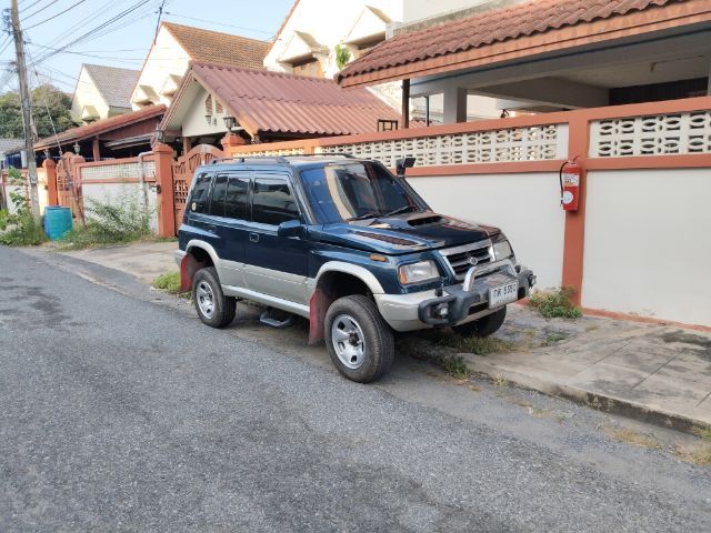 รถ Suzuki Vitara 2.0 Grand JLX สี เขียว
