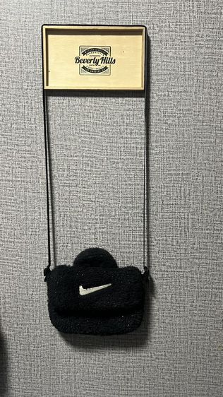 กระเป๋าสะพายใบเล็ก nike แท้shop ซื้อจากห้าง กว้าง 7นิ้ว รูปที่ 2