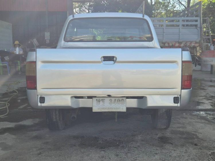 Toyota Hilux Tiger 2003 2.5 GL Pickup ดีเซล ไม่ติดแก๊ส เกียร์ธรรมดา บรอนซ์เงิน รูปที่ 3