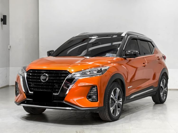 รถ Nissan Kicks 1.2 VL สี ส้ม