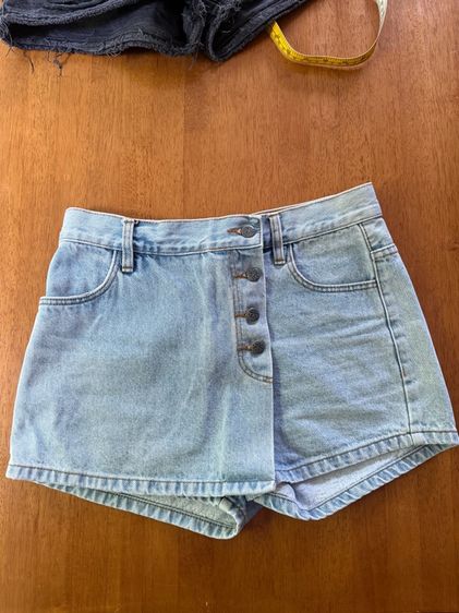 กางเกงกระโปรงยีนส์ มี4แบบคะ ระบุชิ้นทีสั่งมาในเเชทนะคะ