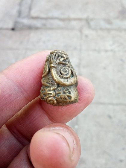 พระปิดตาเมืองใต้ เนื้อสัมฤทธิ์ รูปที่ 2