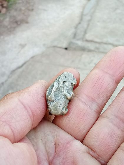 พระปิดตาเมืองใต้ เนื้อสัมฤทธิ์แก่เงิน รูปที่ 2