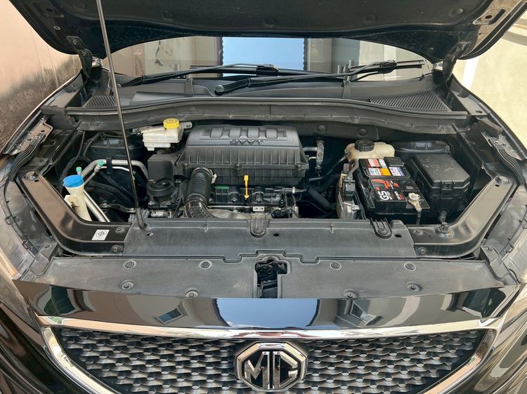 MG ZS 2018 1.5 D Sedan เบนซิน ไม่ติดแก๊ส เกียร์อัตโนมัติ ดำ รูปที่ 3