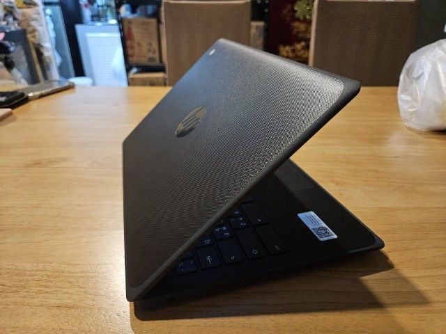 HP ChromeBook 11 (เบา แบตนาน เปิดเว็บ เล่นแอป android ได้) รูปที่ 2