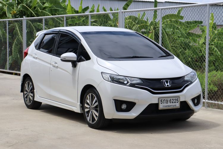 รถ Honda Jazz 1.5 SV สี ขาว