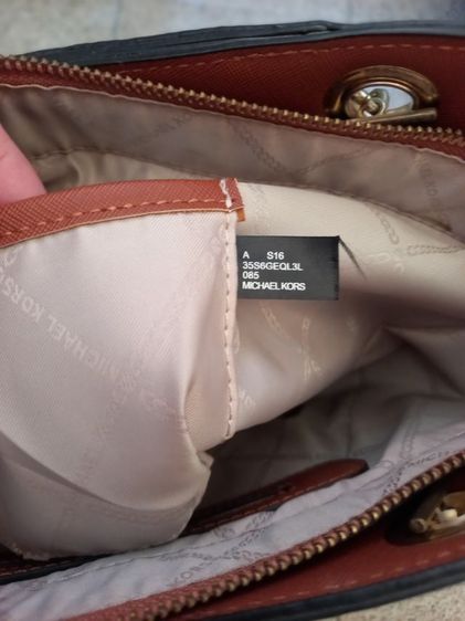 กระเป๋าสะพาย Michale Kors รูปที่ 11