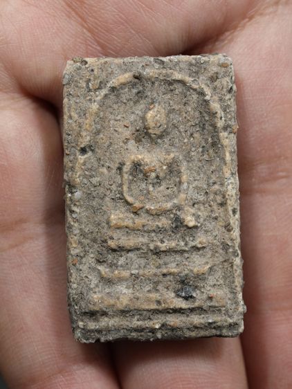 รหัส 033 - พระสมเด็จพิมพ์ใหญ่ วัดระฆังโฆสิตาราม สภาพสวยสมบูรณ์ ไม่แตกไม่บิ่น มวลสารชัดเจน รับประกันตรงปกตามรูปภาพค่ะ รูปที่ 5