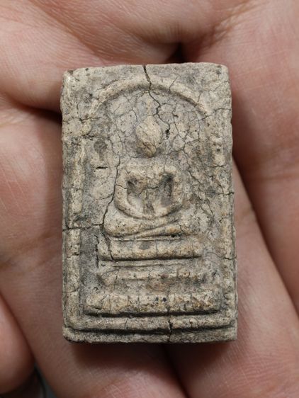 รหัส 036 - พระสมเด็จพิมพ์ใหญ่ วัดระฆังโฆสิตาราม สภาพสวยสมบูรณ์ ไม่แตกไม่บิ่น มวลสารชัดเจน รับประกันตรงปกตามรูปภาพค่ะ รูปที่ 5