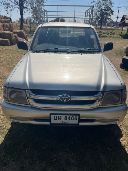 Toyota Hilux Tiger D4D 2004 Pickup ดีเซล ไม่ติดแก๊ส เกียร์ธรรมดา บรอนซ์เงิน รูปที่ 2