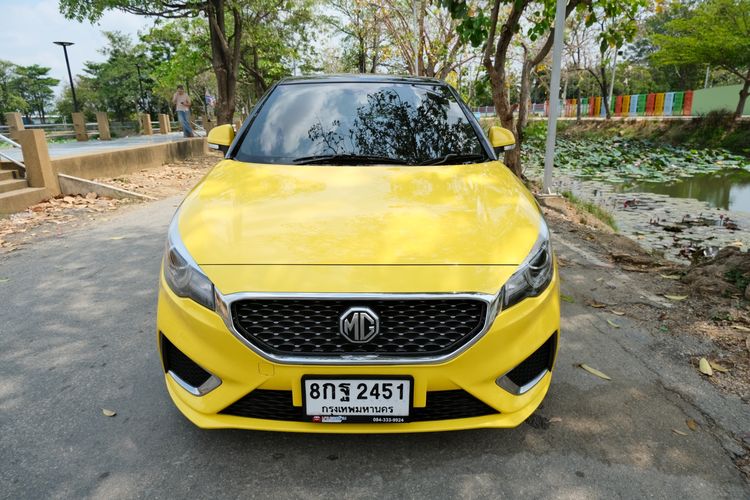 MG MG3 2019 1.5 X Limited Sedan เบนซิน ไม่ติดแก๊ส เกียร์อัตโนมัติ เหลือง รูปที่ 2
