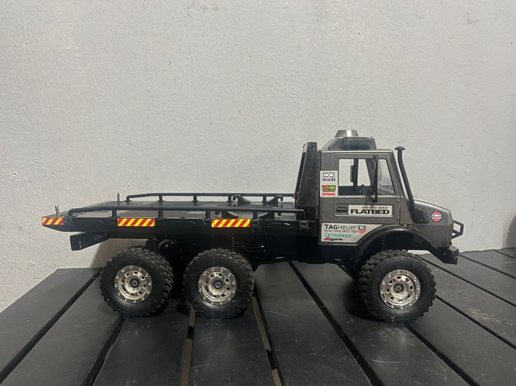 ของเล่นบังคับวิทยุ โดรน ขายรถบังคับ 6 × 6 มีเกียร์สโลวปรับที่รีโมท  ช้าเร็วตามมือเลี้ยวเซอร์โว 1800นัดรับปทุมธานี