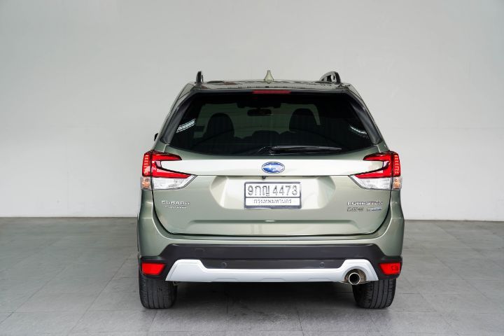 Subaru Forester 2019 2.0 4WD Sedan เบนซิน ไม่ติดแก๊ส เกียร์อัตโนมัติ เขียว รูปที่ 3