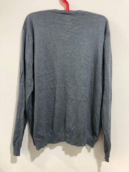 เสื้อกันหนาว LACOSTE คอวีไหมพรม แท้ 💯 size 6 ขนาด อก 22.5 ยาว 27 นิ้ว สภาพใหม่มาก สีเทาดีเทลสวย เนื้อผ้าดีมาก หายากน่าสะสมครับ รูปที่ 6