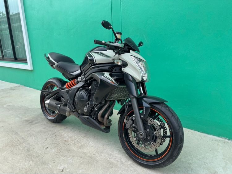 Kawasaki ER-6N สีขาวดำ ปี16จด17 เครื่อง 4 สูบ รูปที่ 2