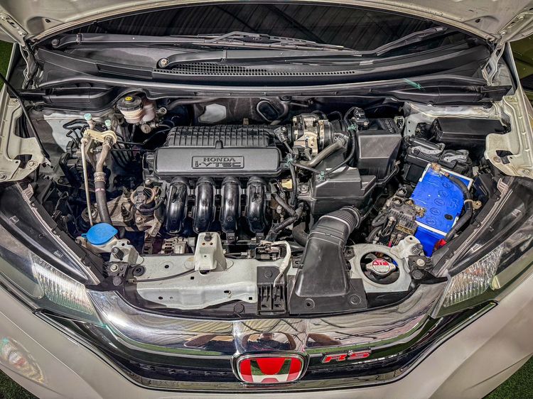 Honda Jazz 2021 1.5 V Sedan เบนซิน เกียร์อัตโนมัติ ขาว รูปที่ 4