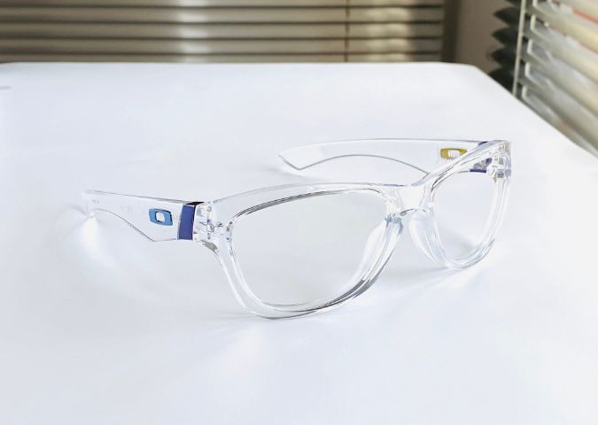 กรอบเเว่นตา OAKLEY