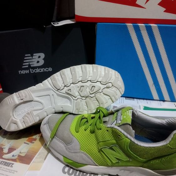รองเท้า New Balance มือสองสภาพดี ไซส์41-42 (มี2คู่)  รูปที่ 2