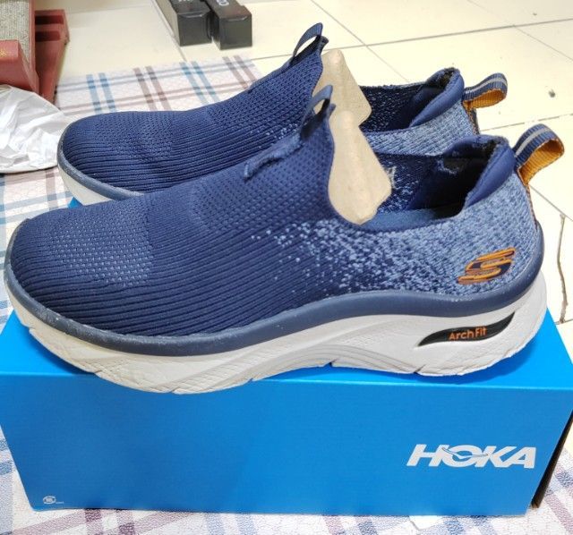 รองเท้า​slip on skechers เบอร์​8.5 42 ใส่สบายเท้า​ สภาพสวยๆราคา300บาทติดต่อ​เบอร์​0880029726​หรือไอดี​0982548693​คุณโอ๊ต รูปที่ 4