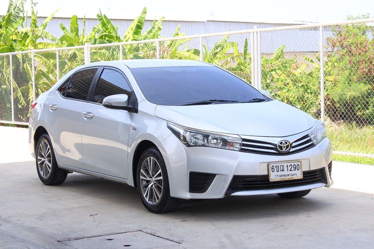รถ Toyota Altis 1.6 G สี เทา