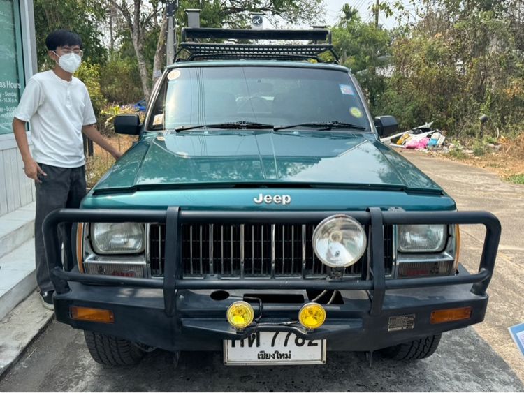 รถ Jeep Cherokee 2.4 Limited 4X4 สี เขียว