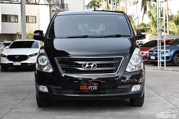 Hyundai H-1  2018 2.5 Maesto Touring Van ดีเซล ไม่ติดแก๊ส เกียร์อัตโนมัติ ดำ รูปที่ 2