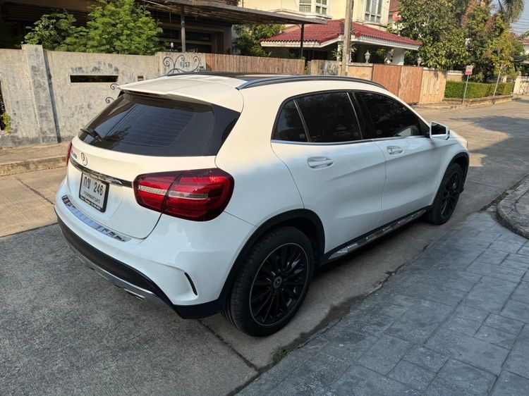 Mercedes-Benz GLA-Class 2018 GLA250 เบนซิน ไม่ติดแก๊ส เกียร์อัตโนมัติ ขาว รูปที่ 3