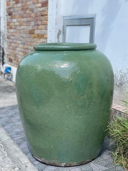 โอ่งเขียวไข่กา