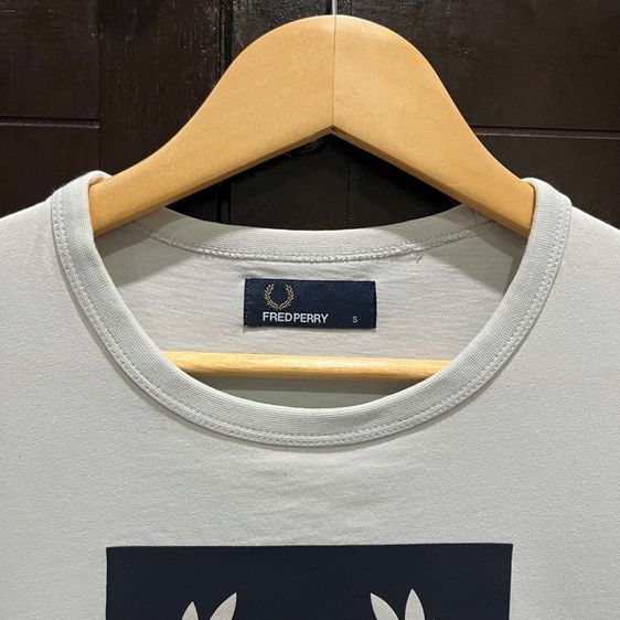 เสื้อยืด Fred Perry รูปที่ 4